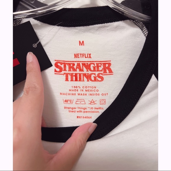 NWT Stranger Things The Hellfire Club Raglan Graphic Baseball Tee Tshirt - Picture 2 of 7